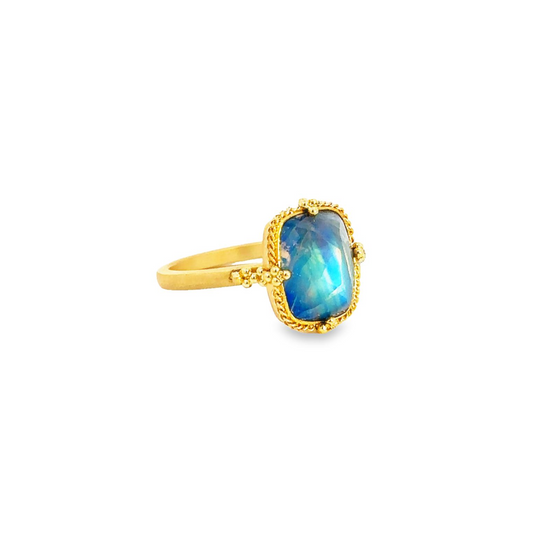 18K Cushion Moonstone