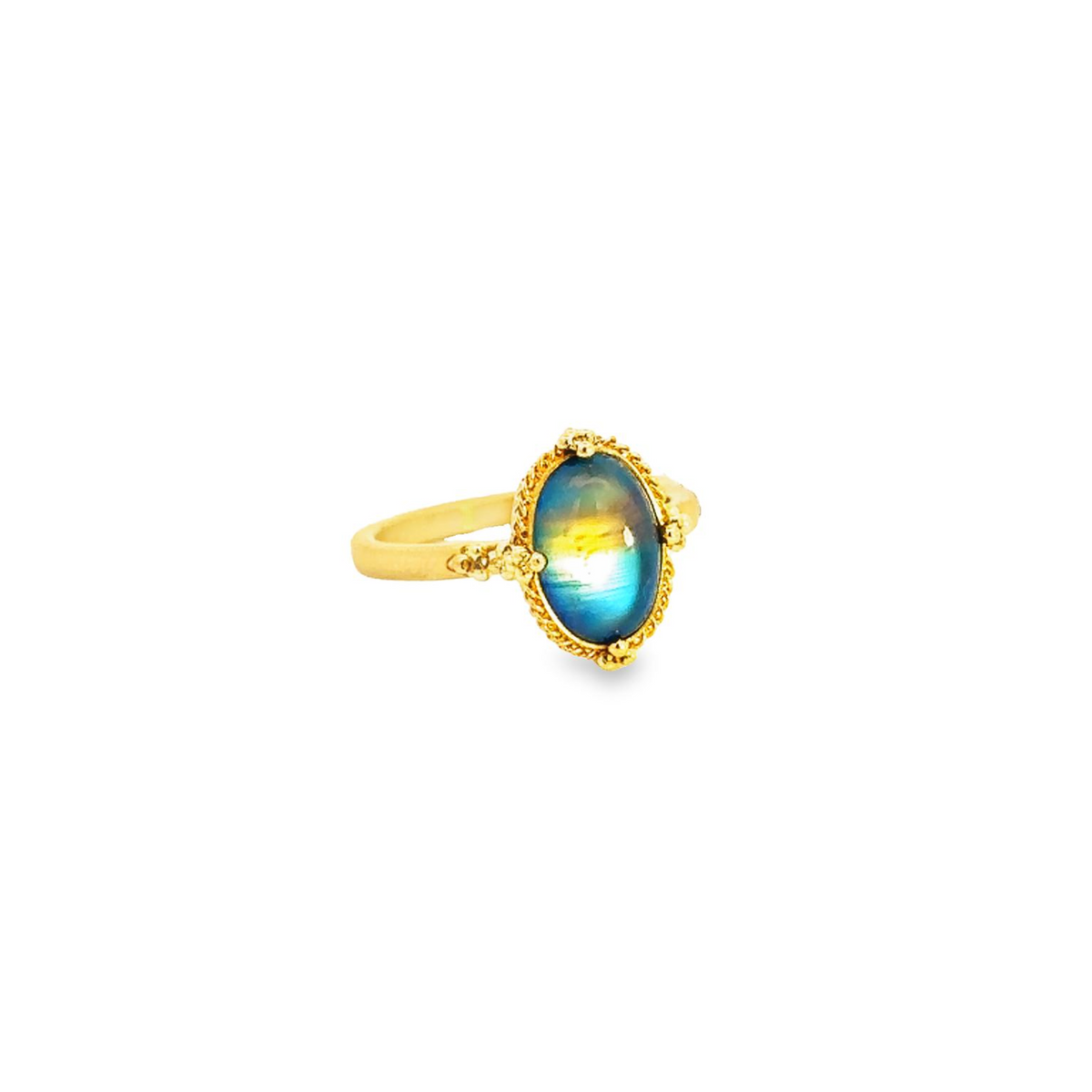18K Oval Moonstone